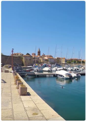 Alghero Old Town Apartment Екстер'єр фото